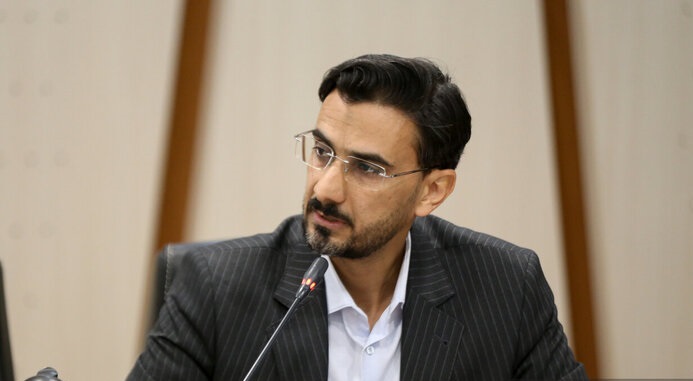 حضور همیاران ترافیک در گلوگاه‌های مدارس اصفهان برای ایمنی دانش‌آموزان