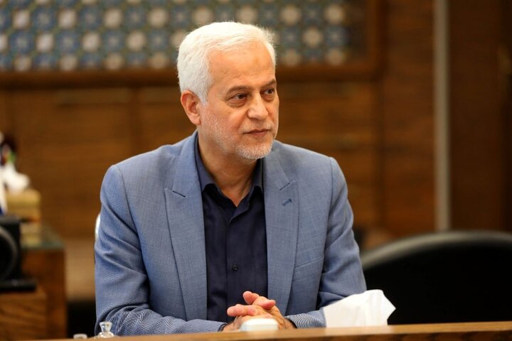 ترافیک و آلایندگی محور امام خمینی با خط آنتنی شهرک قدس کاهش می‌یابد