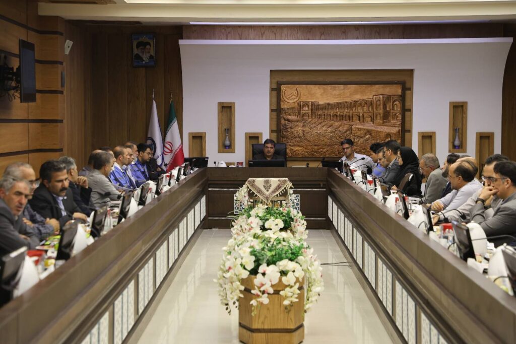 مدیرعامل آبفای اصفهان بر آمادگی کامل نیروهای عملیاتی جهت مقابله با ال نینو تأکید کرد