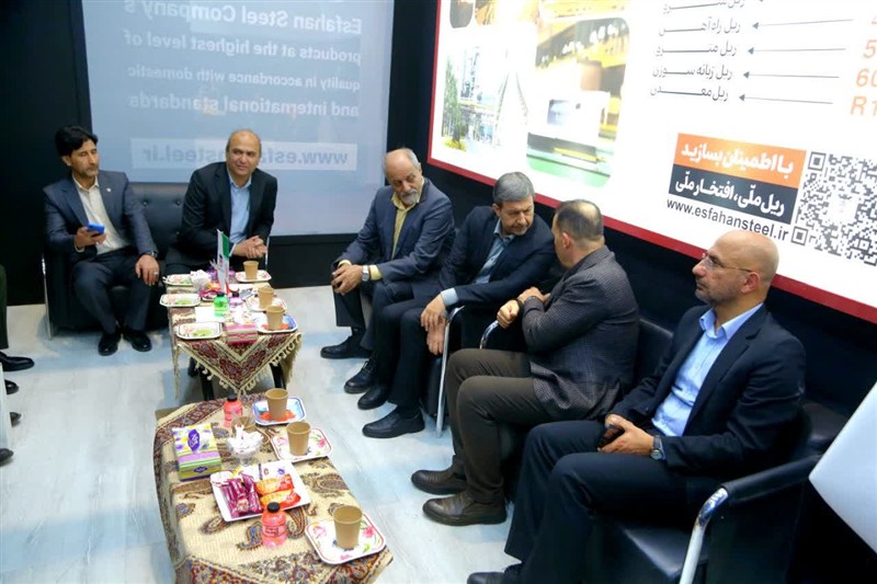 ذوب‌آهن افتخار دیرینه اصفهان است و نباید در مواجهه با مشکلات تنها گذاشته شود